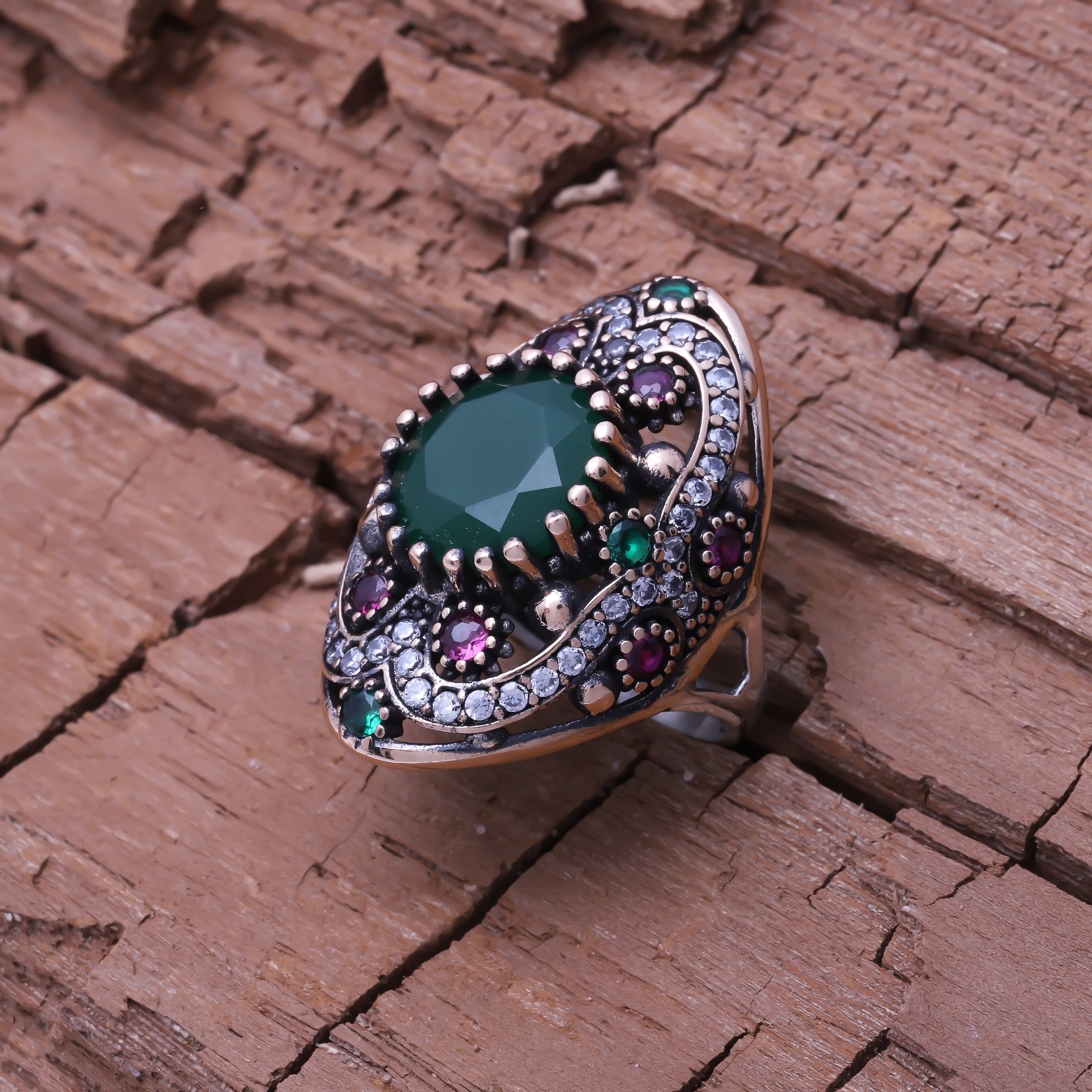 Terrasse du Jardin Statement Ring